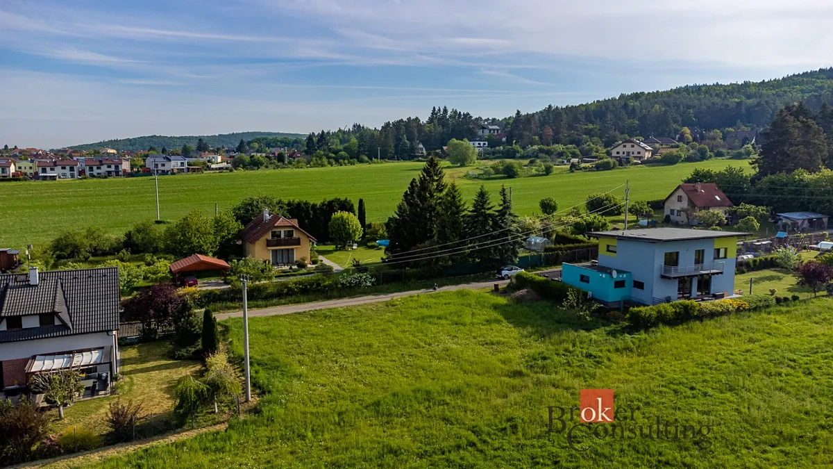 Prodej stavebního pozemku 1000 m²